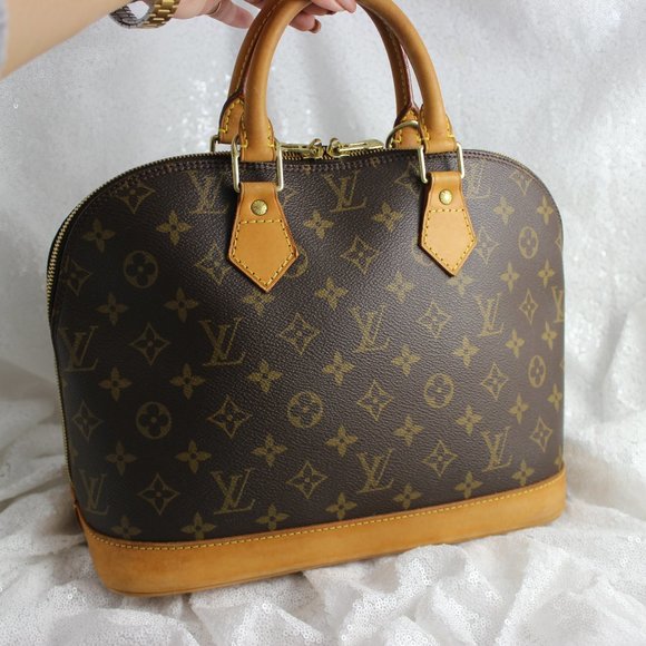 Louis Vuitton Alma PM - Monogram - Picture 7 of 10